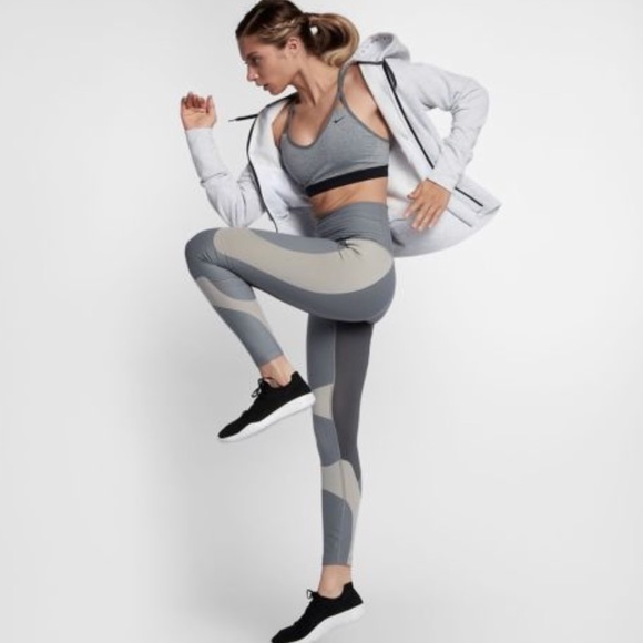 Nike Pants - NWT Nike legend high waisted tights